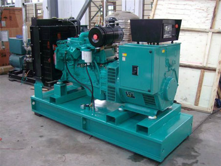 阿拉山口200kw康明斯柴油发电机组图片 阿拉山口200kw康明斯柴油发电机组图片